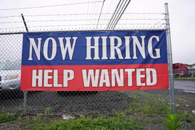 Minnesota jobs data flat in June, 800 net jobs lost, unemployment at 3.3%