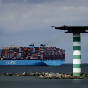 Europe, Worried by Other Global Crises, Agrees to Trump’s Trade Deal