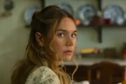 ‘The Buccaneers’ Star Imogen Waterhouse Reveals that Jinny’s Asylum Scenes Felt “Quite Real” to Her: “There’s a Lot of Screaming” 