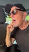 Billy Joel shocks NYC pedicab driver, passengers playing his iconic song
