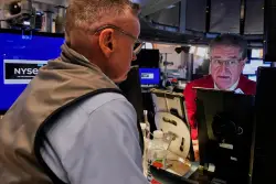US stocks hang around their records as GM and others show how tariffs are impacting them